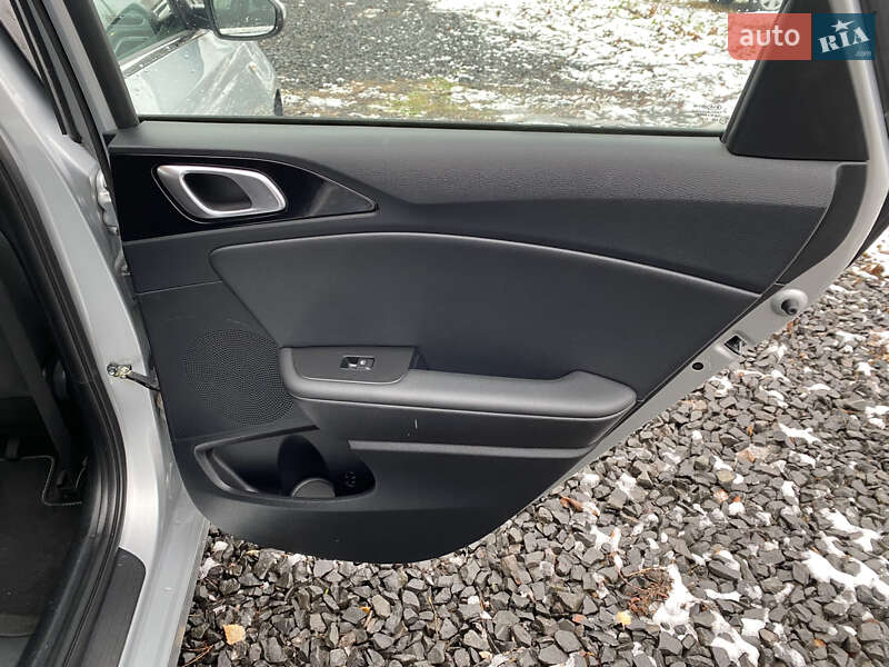 Универсал Kia Ceed 2019 в Луцке