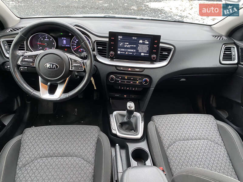 Универсал Kia Ceed 2019 в Луцке