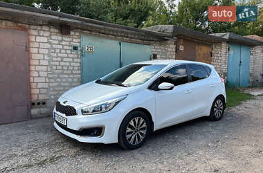 Хетчбек Kia Ceed 2017 в Кривому Розі