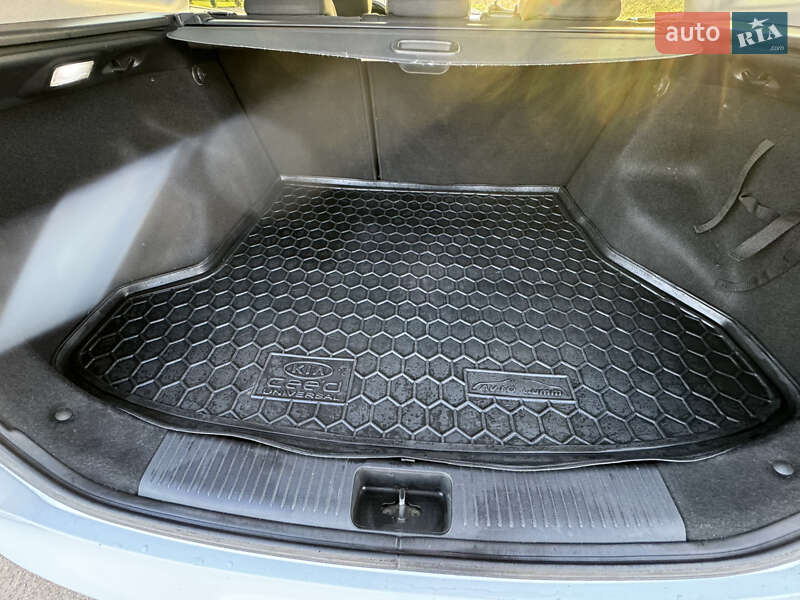 Универсал Kia Ceed 2013 в Днепре