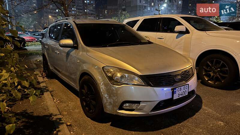 Универсал Kia Ceed 2010 в Киеве