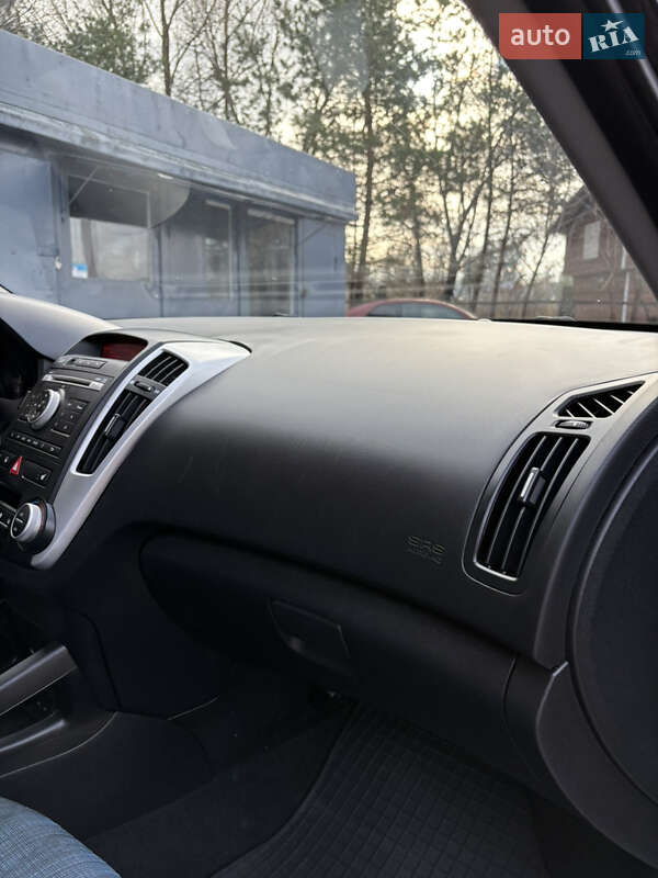 Хэтчбек Kia Ceed 2010 в Белой Церкви