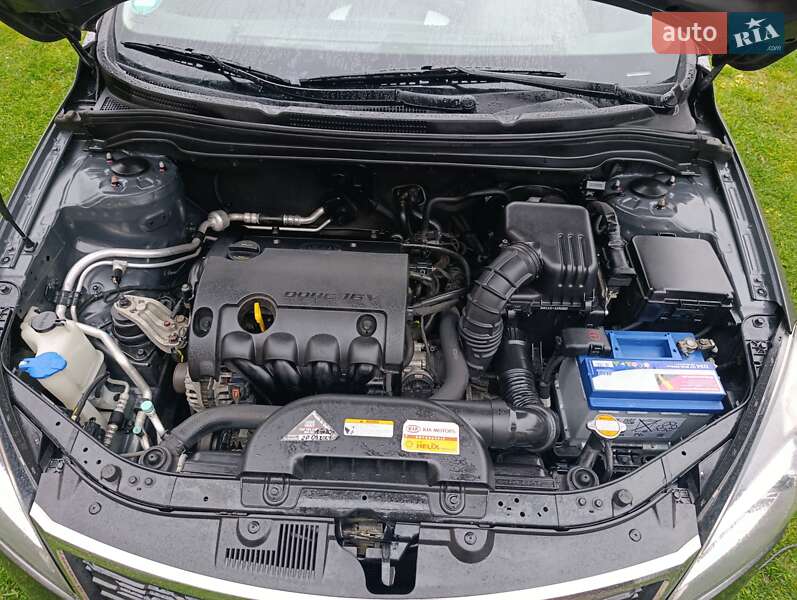 Універсал Kia Ceed 2011 в Луцьку