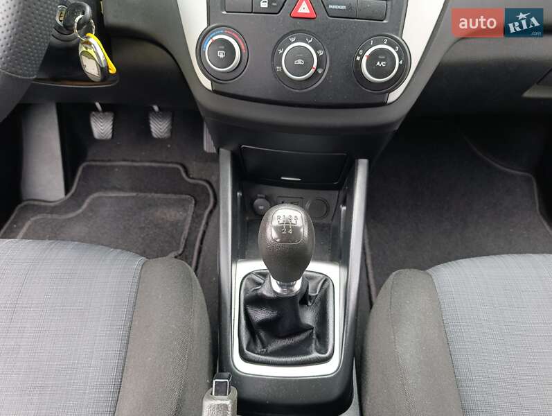 Універсал Kia Ceed 2011 в Луцьку