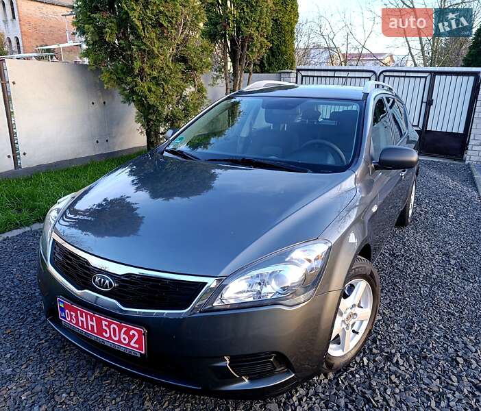 Універсал Kia Ceed 2011 в Луцьку