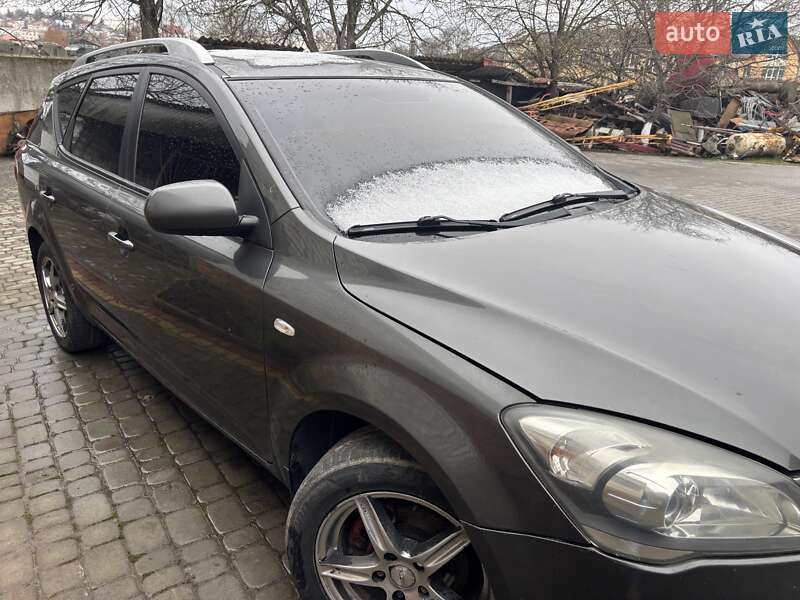 Универсал Kia Ceed 2011 в Тернополе фото Универсал Kia Ceed 2011 в Тернополе