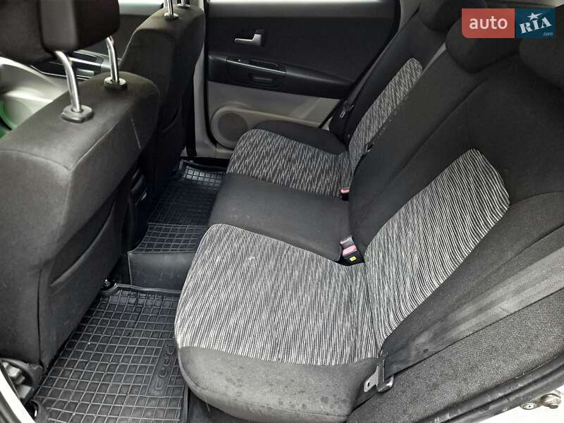 Хэтчбек Kia Ceed 2008 в Львове