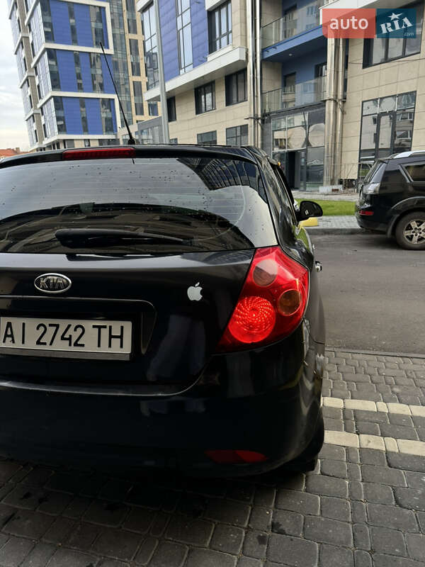 Хэтчбек Kia Ceed 2008 в Киеве