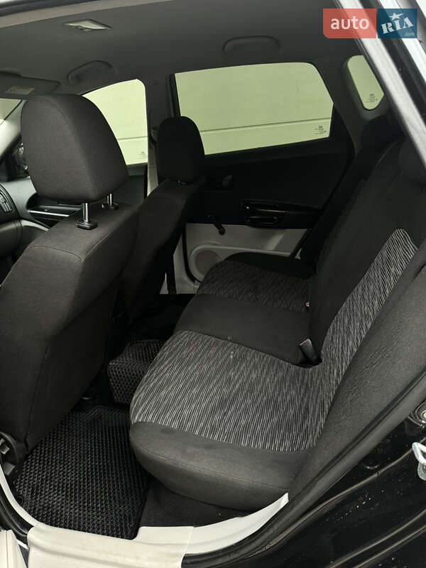 Хэтчбек Kia Ceed 2008 в Киеве