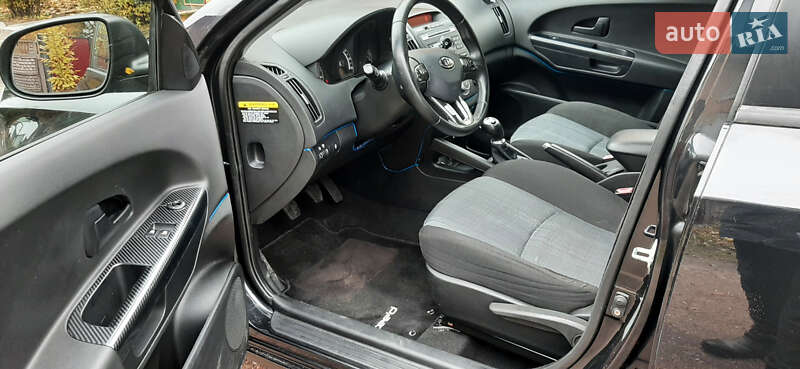 Універсал Kia Ceed 2010 в Чернігові