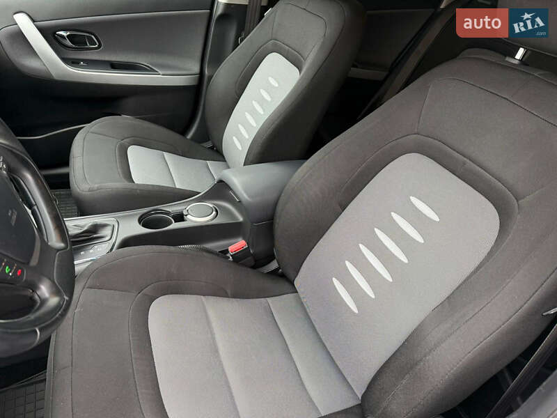 Универсал Kia Ceed 2015 в Луцке