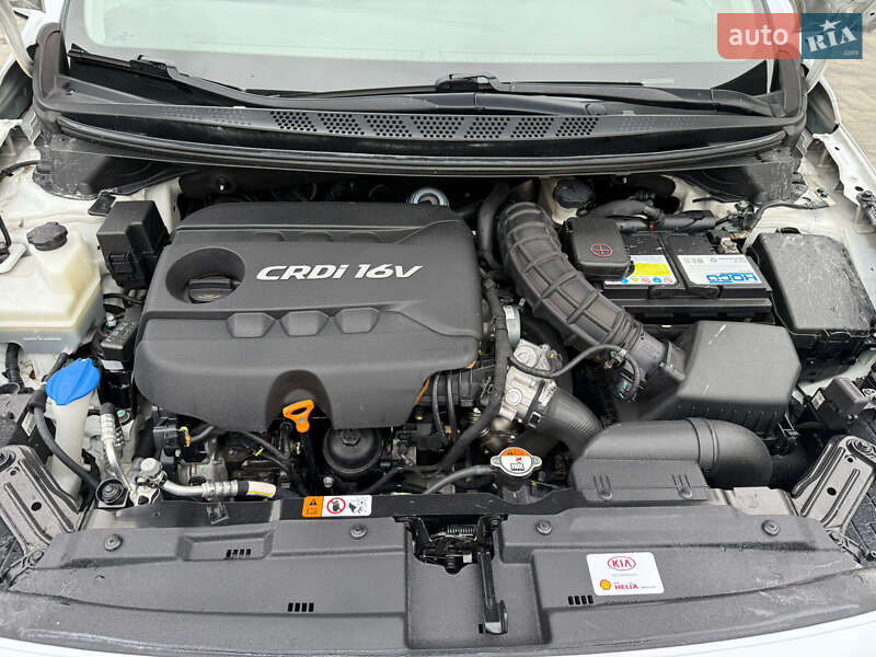 Универсал Kia Ceed 2015 в Луцке