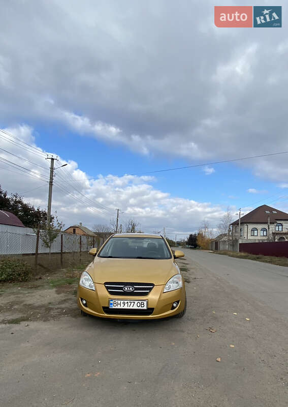 Хетчбек Kia Ceed 2008 в Ізмаїлі