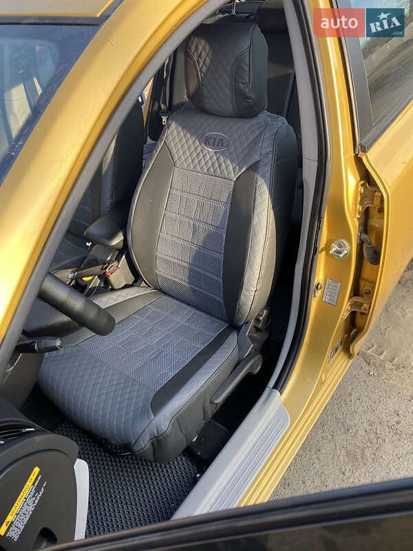 Хетчбек Kia Ceed 2008 в Ізмаїлі