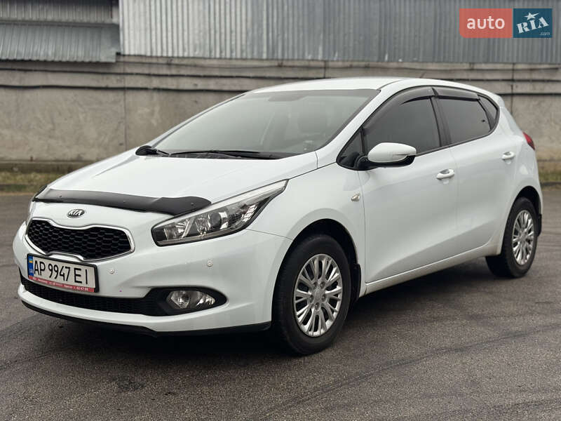 Хетчбек Kia Ceed 2015 в Києві
