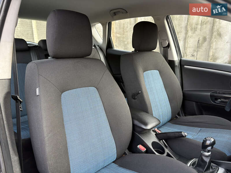 Хэтчбек Kia Ceed 2011 в Белой Церкви