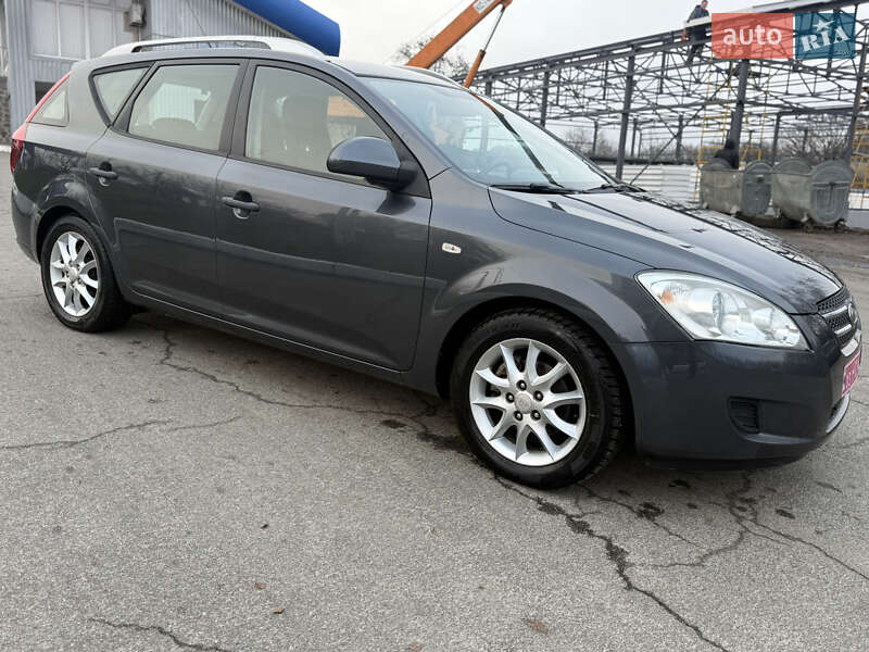 Универсал Kia Ceed 2009 в Лубнах