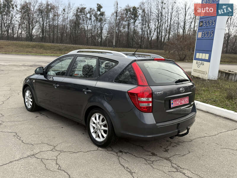 Универсал Kia Ceed 2009 в Лубнах