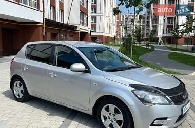 Хэтчбек Kia Ceed 2010 в Ивано-Франковске