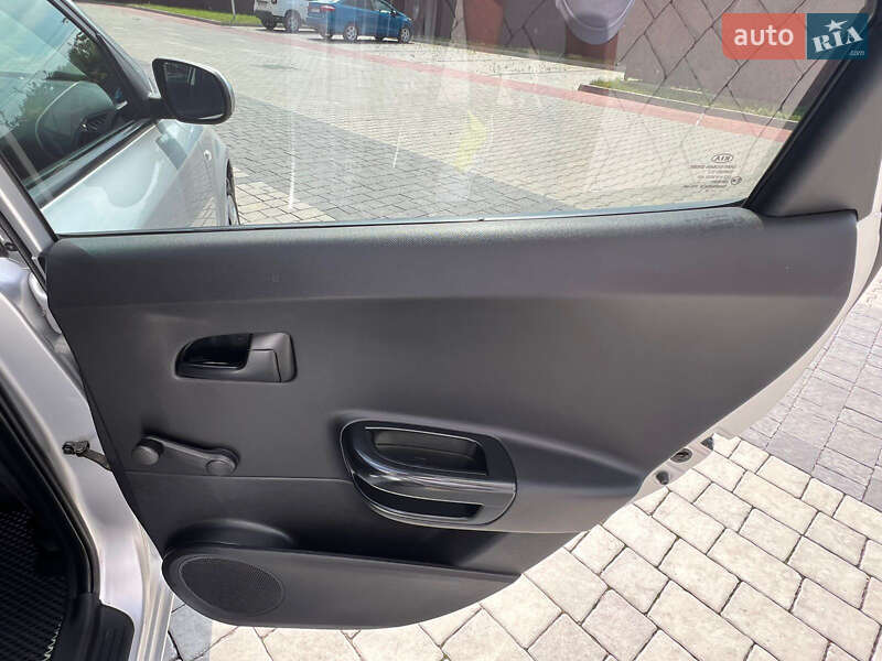 Хетчбек Kia Ceed 2010 в Івано-Франківську