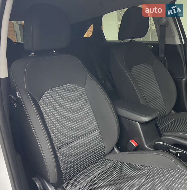 Хетчбек Kia Ceed 2023 в Києві фото 32 Хетчбек Kia Ceed 2023 в Києві