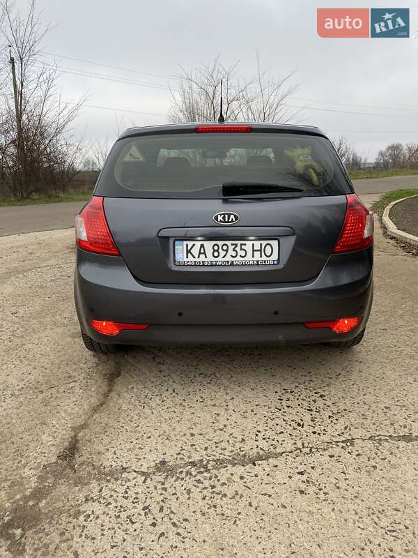 Хетчбек Kia Ceed 2011 в Южноукраїнську фото 22 Хетчбек Kia Ceed 2011 в Южноукраїнську