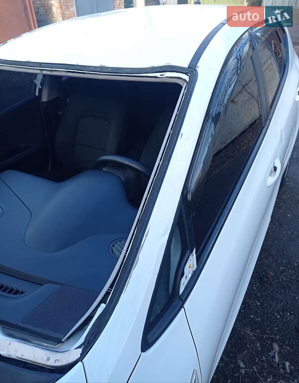 Хэтчбек Kia Ceed 2013 в Кагарлыке фото 9 Хэтчбек Kia Ceed 2013 в Кагарлыке