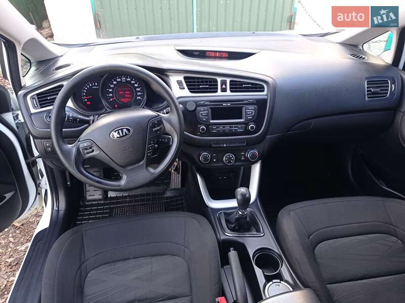 Хэтчбек Kia Ceed 2013 в Кагарлыке фото 11 Хэтчбек Kia Ceed 2013 в Кагарлыке