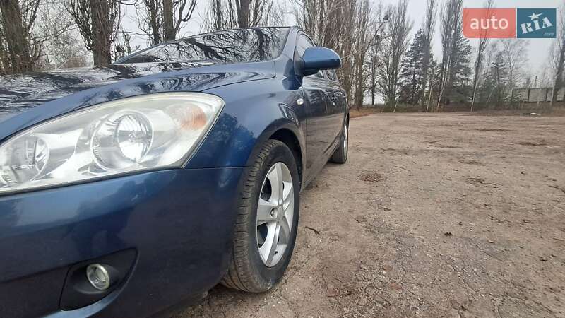 Хэтчбек Kia Ceed 2007 в Ахтырке фото 3 Хэтчбек Kia Ceed 2007 в Ахтырке
