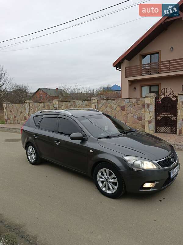 Универсал Kia Ceed 2011 в Ивано-Франковске