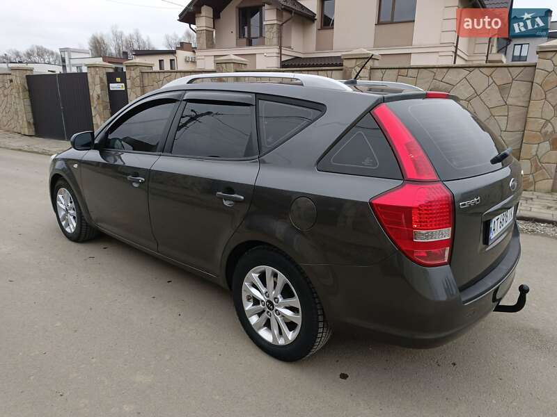 Универсал Kia Ceed 2011 в Ивано-Франковске