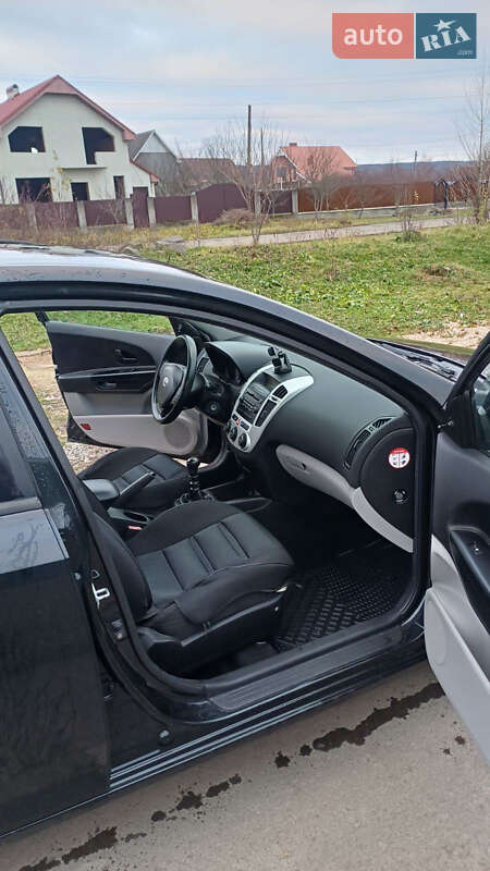Хэтчбек Kia Ceed 2008 в Ужгороде фото 4 Хэтчбек Kia Ceed 2008 в Ужгороде