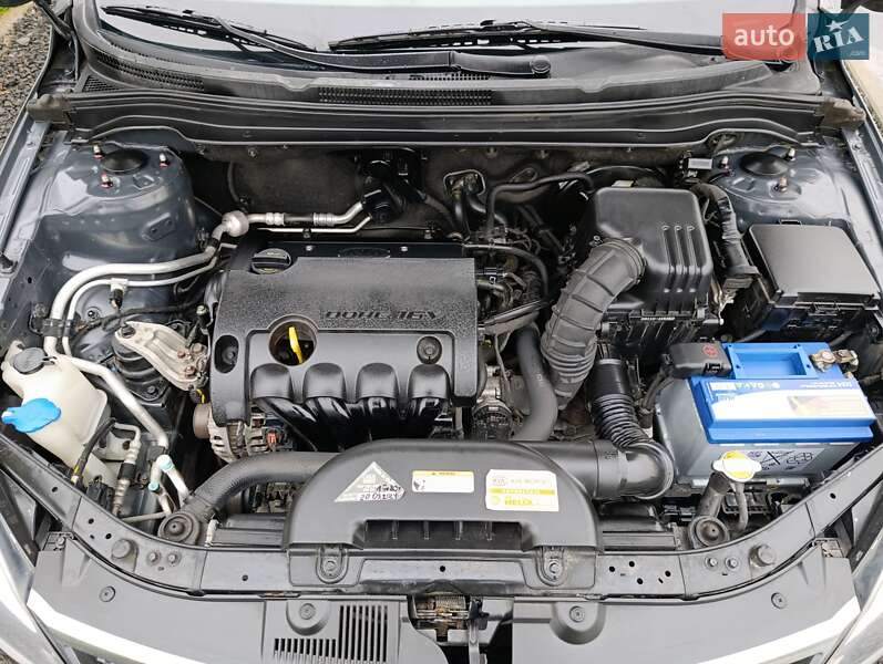 Универсал Kia Ceed 2011 в Луцке