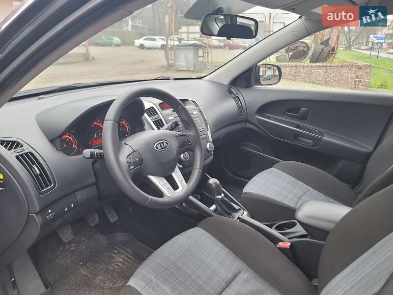 Універсал Kia Ceed 2009 в Кам'янському