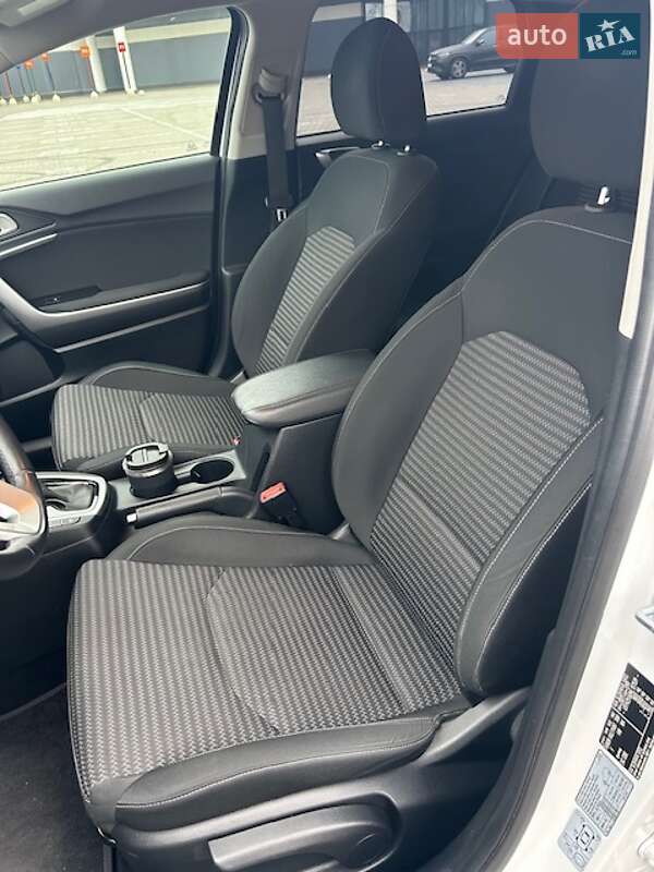 Хэтчбек Kia Ceed 2022 в Киеве