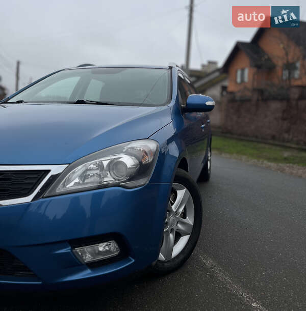Универсал Kia Ceed 2011 в Житомире