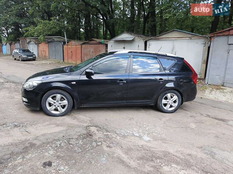 Універсал Kia Ceed 2012 в Житомирі
