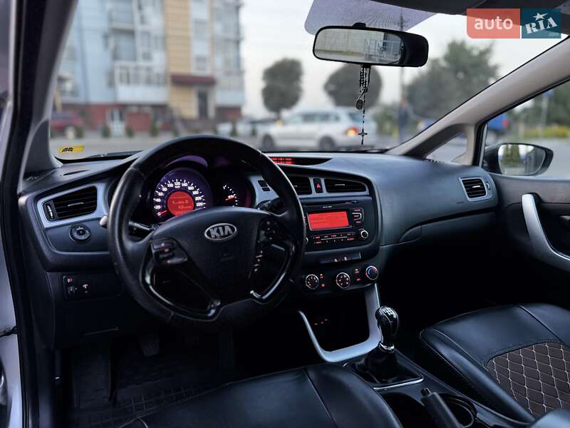Хэтчбек Kia Ceed 2012 в Тернополе