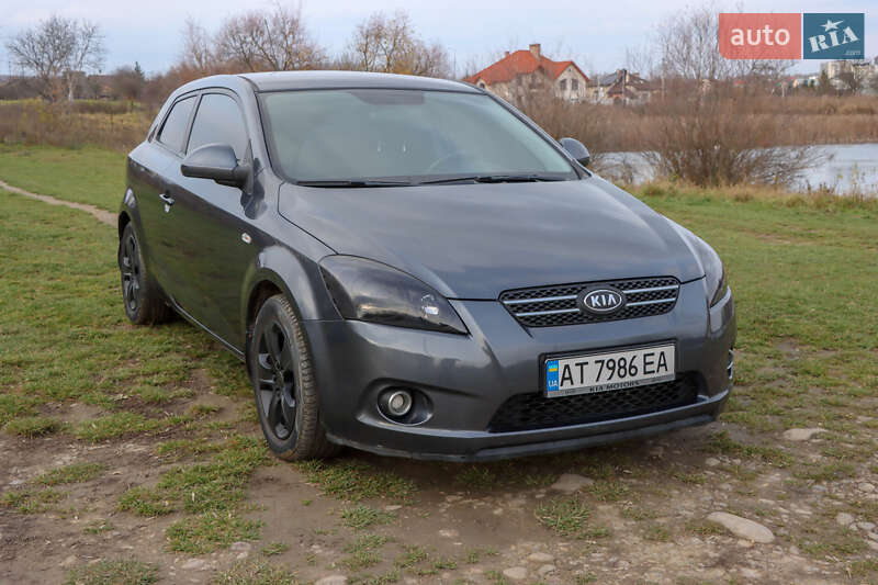 Хэтчбек Kia Ceed 2008 в Ивано-Франковске