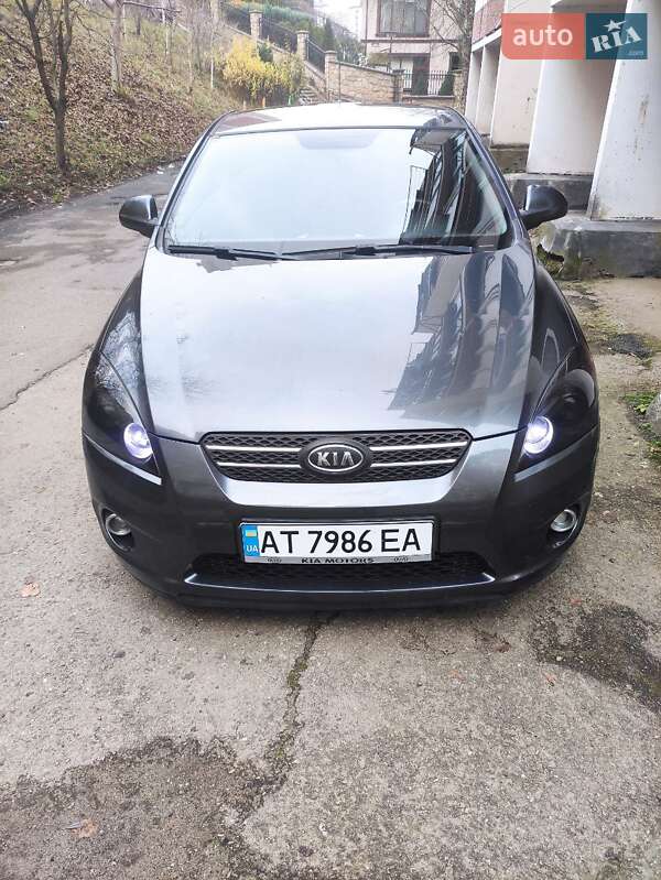 Хэтчбек Kia Ceed 2008 в Ивано-Франковске