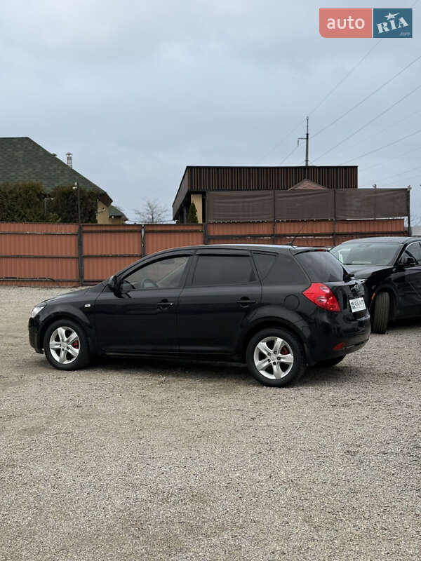Хетчбек Kia Ceed 2008 в Кропивницькому