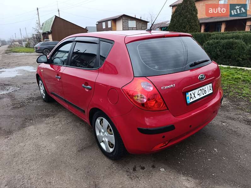 Хэтчбек Kia Ceed 2007 в Знаменке фото 3 Хэтчбек Kia Ceed 2007 в Знаменке