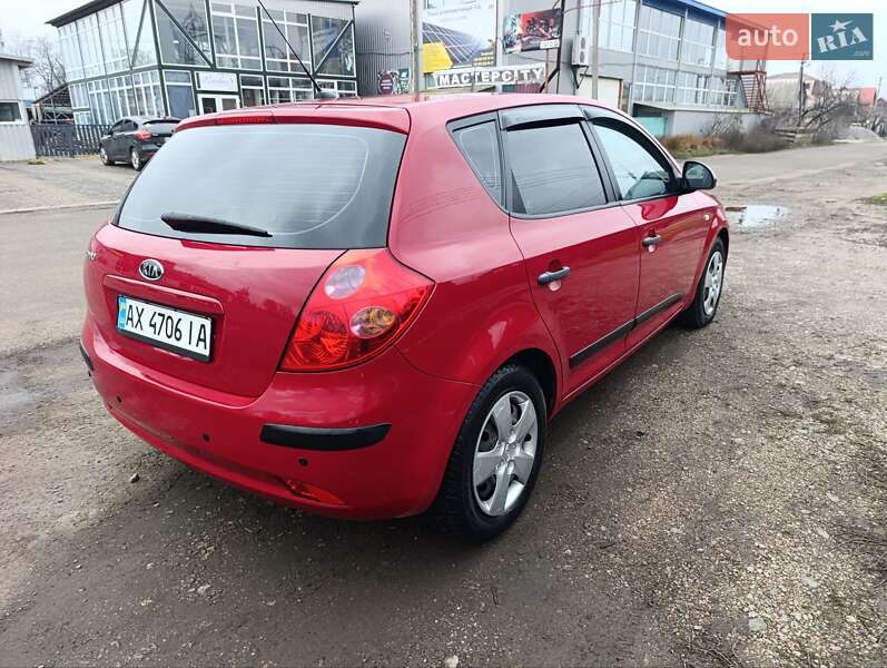 Хэтчбек Kia Ceed 2007 в Знаменке фото 4 Хэтчбек Kia Ceed 2007 в Знаменке