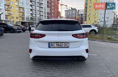 Хэтчбек Kia Ceed 2022 в Львове