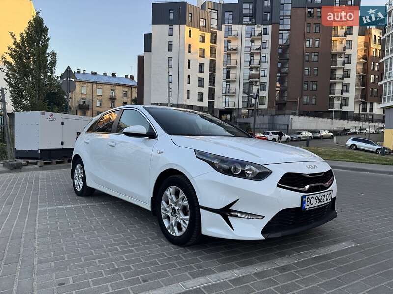 Хэтчбек Kia Ceed 2022 в Львове