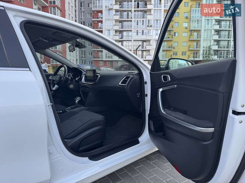 Хэтчбек Kia Ceed 2022 в Львове