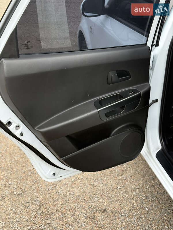 Универсал Kia Ceed 2010 в Кропивницком