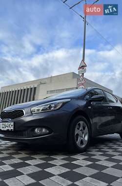 Хэтчбек Kia Ceed 2013 в Киеве