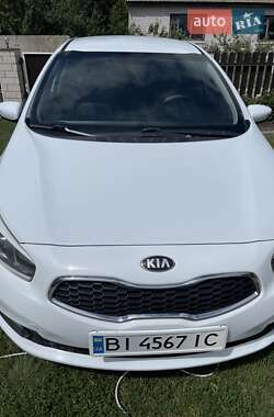 Хетчбек Kia Ceed 2012 в Полтаві