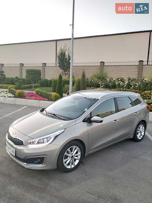 Универсал Kia Ceed 2016 в Черновцах фото 23 Универсал Kia Ceed 2016 в Черновцах